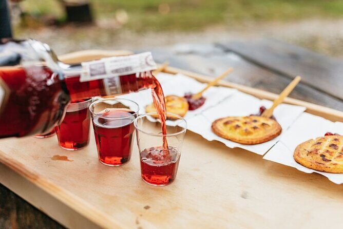 Krakow: Zakopane Tour with Chocholow Thermal Pools and Cable Car - Exploring Chocholow and Regional Tastes