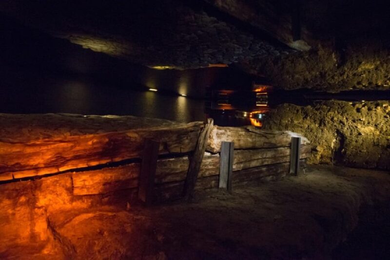 Krakow's Rynek Underground Museum Tour with Ticket and Guide - Discovering Krakow from Below: What the Tour Offers