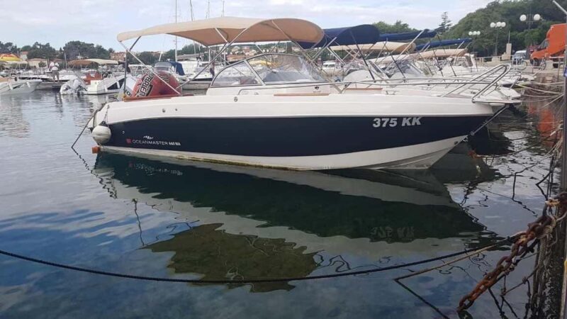 Krk: Rent a boat Admiral 660 - Key Points