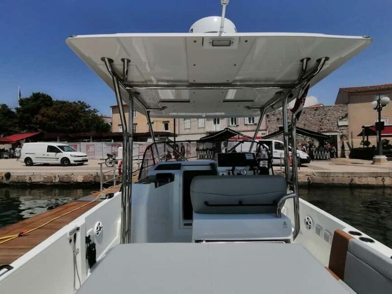 Krk: Rent a boat Beneteau Flyer 9 - Key Points