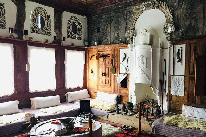 Kruja & Mount Sarisalltik including traditional lunch - Why This Tour Works Well