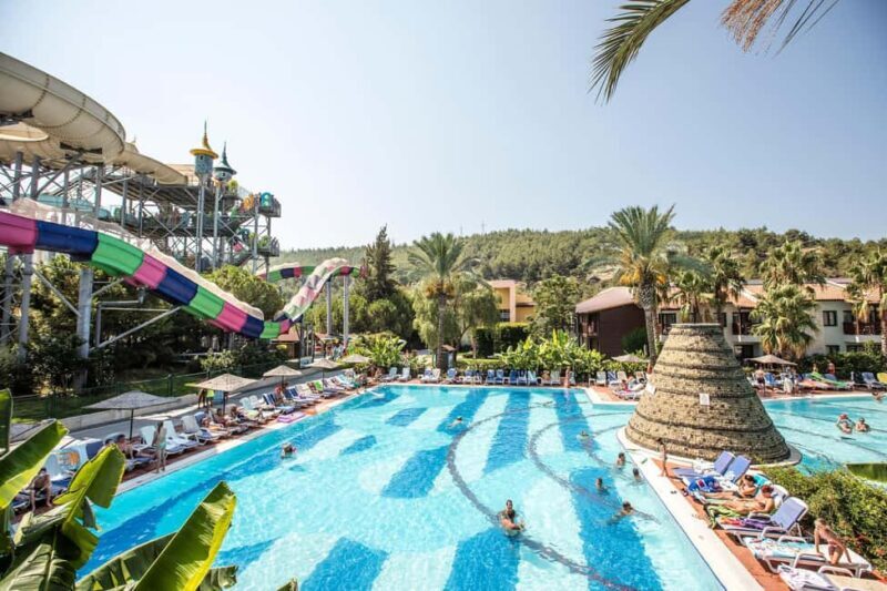 Kuadas Aqua Fantasy Aquapark Admission Ticket - Key Points