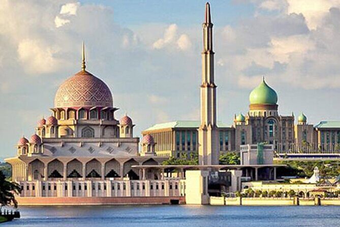 Kuala Lumpur Airport Departure Transfer En-route Putrajaya Photo Stop - The Breakdown of the Experience