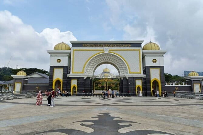 Kuala Lumpur Airport Transfer - FAQs