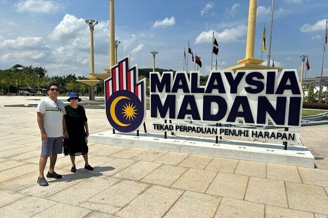 Kuala Lumpur, Batu Caves & Putrajaya Full-Day City Tour - The Itinerary in Detail: What to Expect and Why It Matters