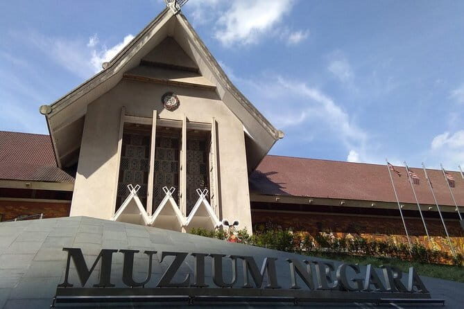 Kuala Lumpur City & Countryside Guided Tour Including Lunch - A Detailed Look at the Kuala Lumpur & Countryside Guided Tour