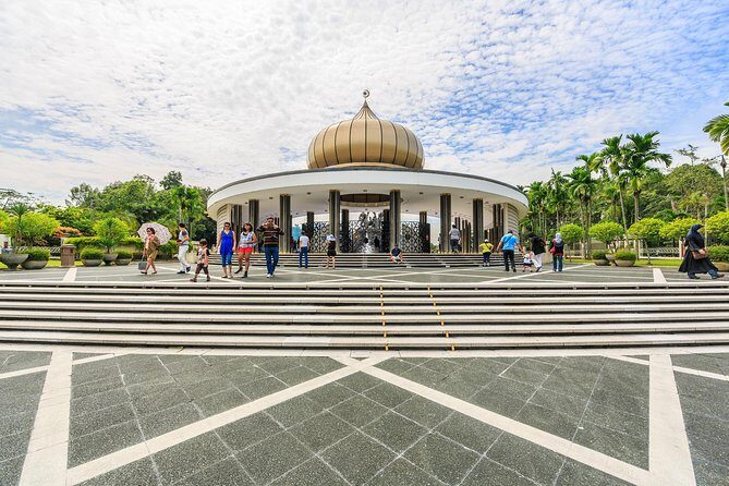 Kuala Lumpur City Highlights Group Tour - What’s Included and What’s Not?