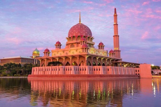 Kuala Lumpur City Hotels to Malacca City Hotels EN-ROUTE Putrajaya City Tour - The Sum Up: Is This Transfer Service Right for You?