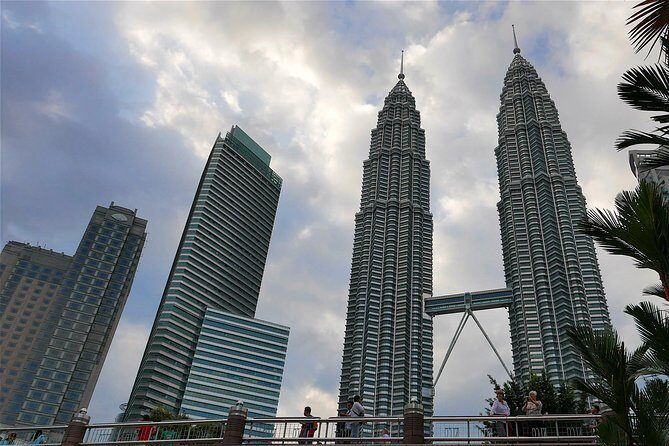 Kuala Lumpur Cruise Excursion: 20 Attractions Full-Day City Tour - The Sum Up