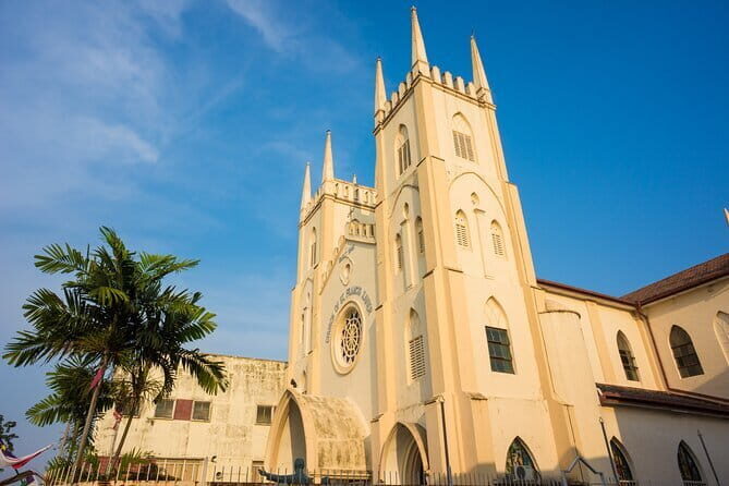 Kuala Lumpur Malacca River Cruise and Historical Tour with Lunch - Who Should Book This Tour?