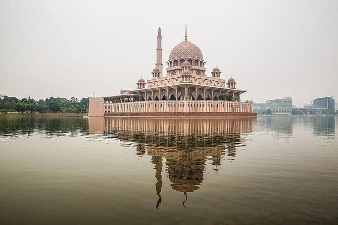 Kuala Lumpur Malaysian Cultural Night Experience with Buffet Dinner - FAQ