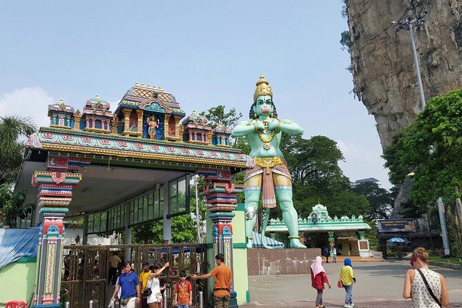 Kuala Lumpur Suburbs and Batu Caves Tour - The Sum Up: Who Should Consider This Tour?
