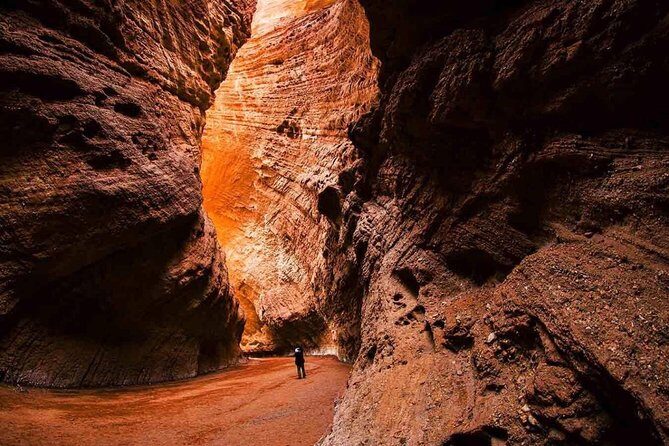 Kuqa Private Day Tour to Kizil Grottoes and Mystic Tianshan Grand Canyon - Who Should Consider This Tour?