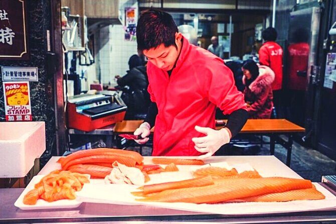 Kuromon Market Tour: All inclusive 6~8 Dishes & 3~4 samplings - Exploring Osaka’s Kuromon Market: An Authentic Food Tour Experience