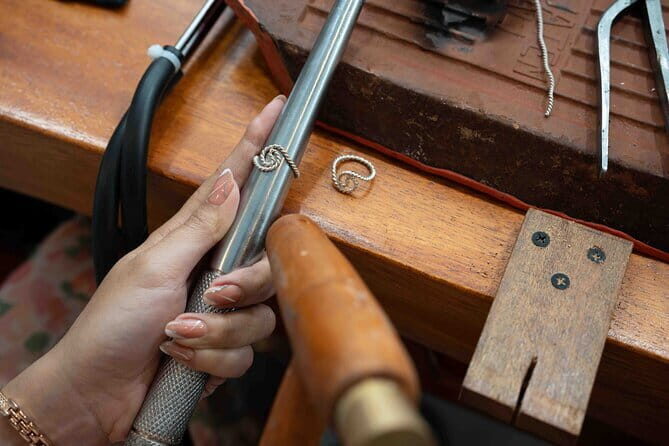 Kuta Bali Silver Jewelry Making Class Near Kuta Beach - Key Points
