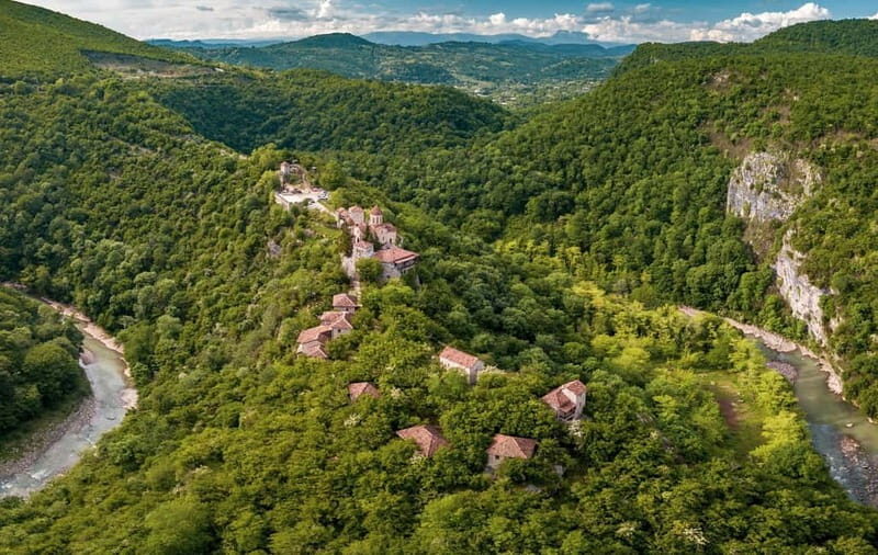 KUTAISI: City Tour, Historical Churches, Plus Tskaltubo - Key Points