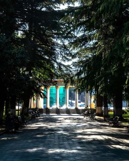 Kutaisi: Historic Walking Tour with Guide, 3 Hours - Practical Details and Tour Experience