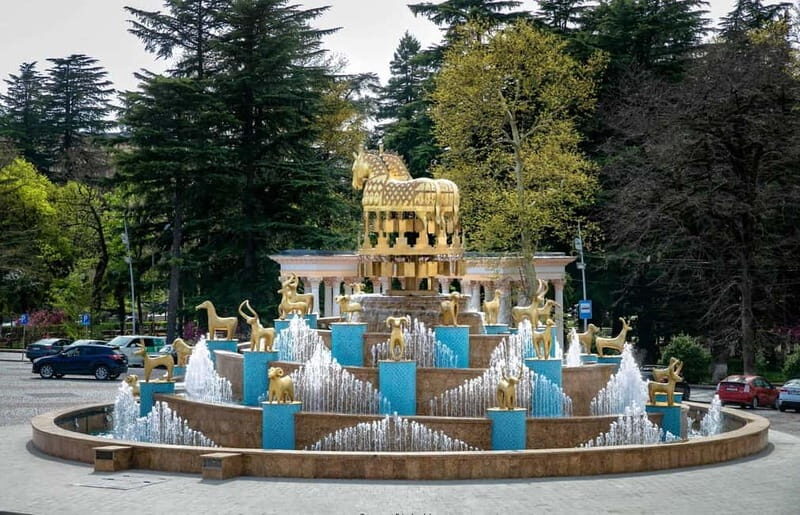 Kutaisi: Historic Walking Tour with Guide, 3 Hours - Who Will Love This Tour?