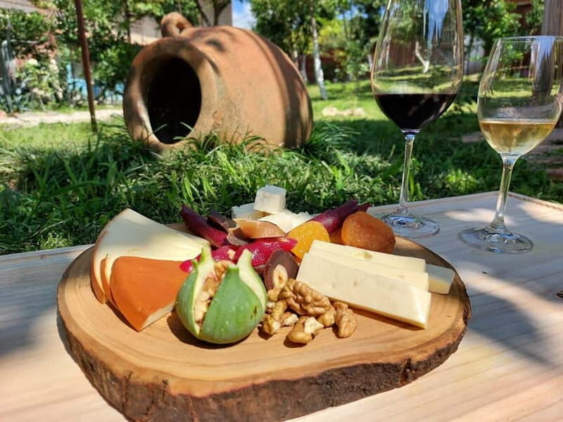 Kutaisi uncorked: Wine Tasting at a local Family Home - The Experience in Detail