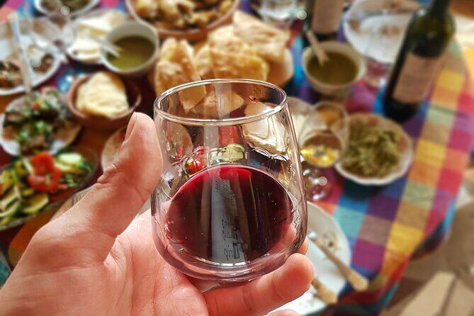Kutaisi, Wine & Dine Tour from Kutaisi - Exploring Kutaisi: A Full-Day Wine & Dine Experience