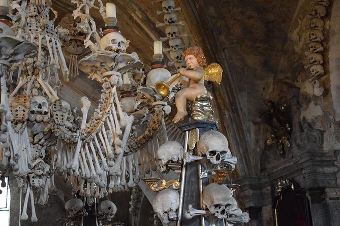 Kutna Hora Half-Day, Incl. the Bone Church & St.Barbara Cathedral - FAQ