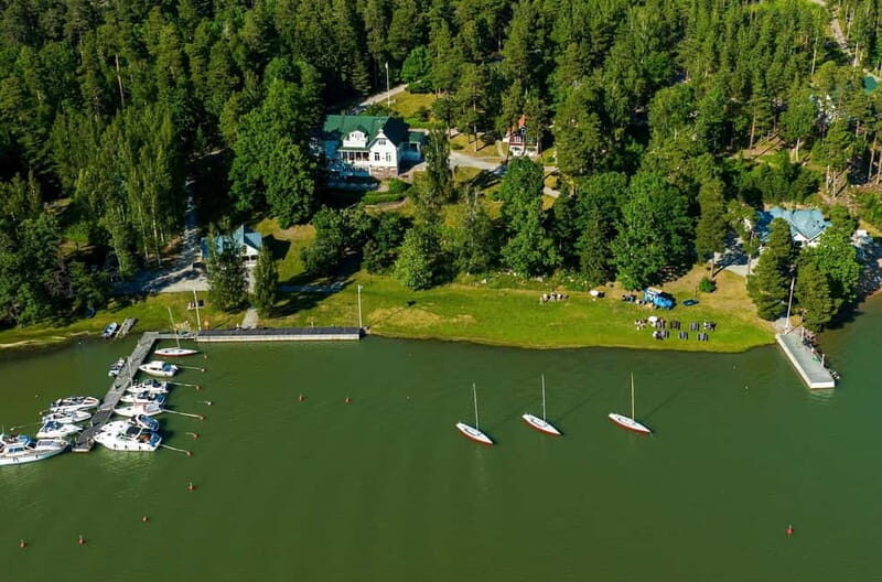 Kuusisto: Sailing, Coffee Break, and Sauna Experience - Coffee Break and Pastry: A Cozy Finnish Touch