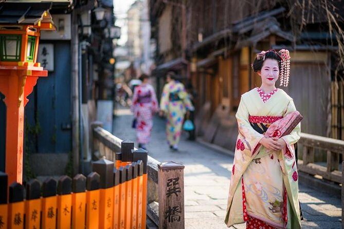 Kyoto 4hr Private Tour with Government-Licensed Guide - Key Points