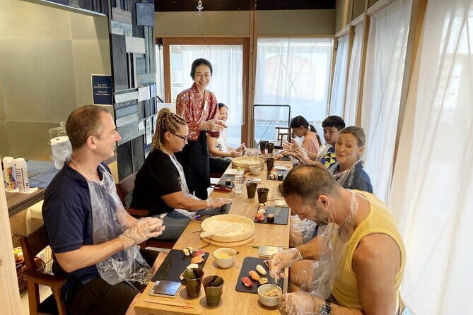 Kyoto 6hr Private Guided Tour & Sushi Making Experience - Key Points