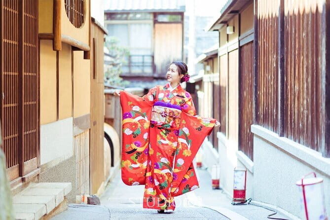 Kyoto Formal Kimono Dressing with Hairstyle at Kiyomizudera - An In-Depth Look at the Kimono Dressing Experience in Kyoto