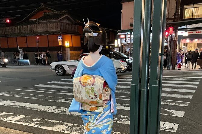 Kyoto Gion Walking Tour Discovering the Secret World of Geisha - Exploring Pontocho: Kyoto’s Enchanting Alleyways