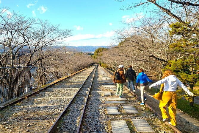 Kyoto Higashiyama Slow Cycling Tour along the quiet waterfront - Exploring Kyoto’s Hidden Side on a BROMPTON Bicycle