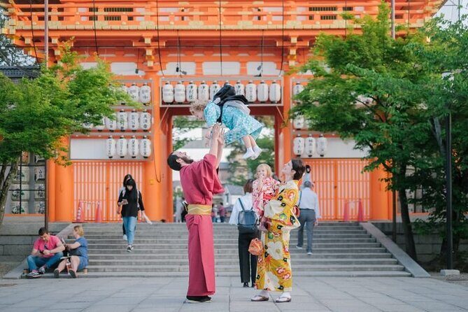 Kyoto Private Photoshoot Experience with a Professional Photographer - Who Is This Tour Best For?