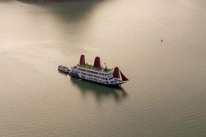 La Casta Cruises 3-Day Explore Halong and Lan Ha Bay from Hanoi - FAQ