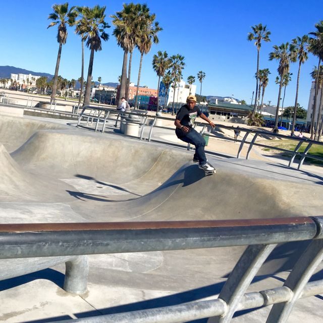 LA: City and Beach Highlights Tour with Transfer Options - Key Points