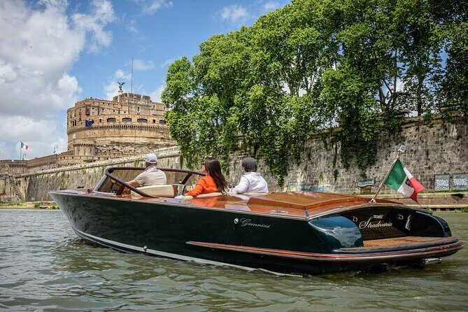 La Dolce Vita: Private Luxury Boat Ride in the Eternal City - Why This Tour Offers Great Value
