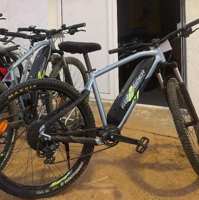 La Graciosa: Rent your ELECTRIC BIKE and explore the island at your own pace. - Key Points