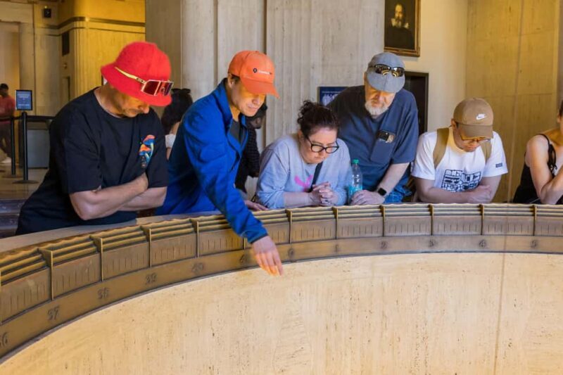 LA: Griffith Observatory Insider Tour - A Practical Introduction to the Griffith Observatory Insider Tour