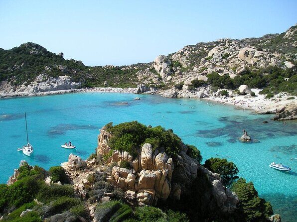 La Maddalena archipelago private tour with skipper - Key Points