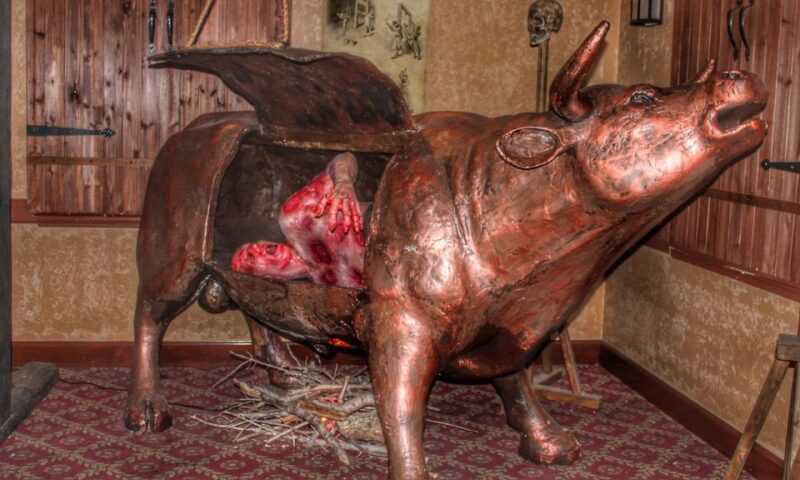LA: Medieval Torture Museum Ticket with Ghost Hunting - FAQ