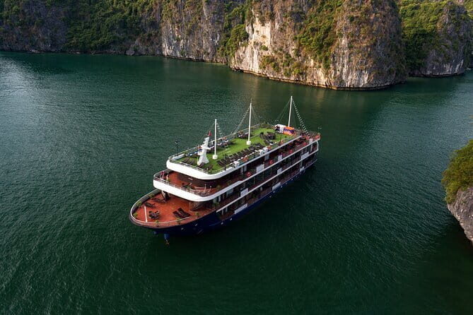 La Pandora Luxury Cruise 2 Days Lan Ha Bay from Hanoi - A Deep Dive into the La Pandora Luxury Cruise Experience