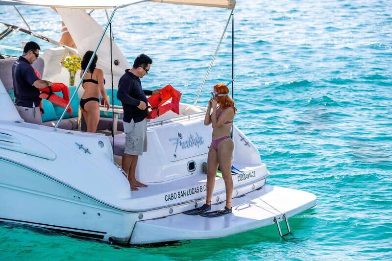 La Paz: Espiritu Santo Island and Balandra Bay Day Cruise - Who Should Consider This Tour?