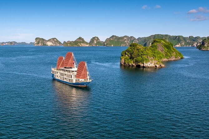 La Pinta Cruise 2 Day Explore Halong and Lan Ha Bay from Hanoi - Key Points