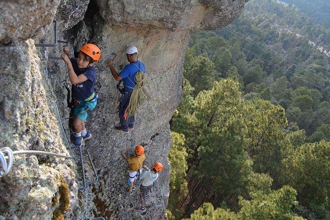 La Pirámide Park // VIA FERRATA, RAPPEL, ZIPLINE - The Value of This Adventure