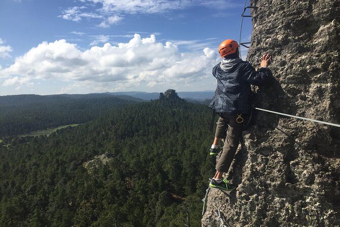 La Pirámide Park // VIA FERRATA, RAPPEL, ZIPLINE - The Sum Up