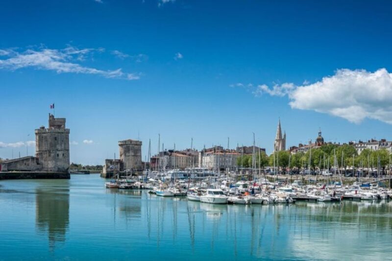 La Rochelle: Private custom tour with a local guide - Exploring La Rochelle: Private Custom Tour with a Local Guide