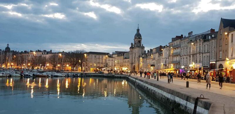 LA ROCHELLE WALKING GUIDED VISIT - Key Points