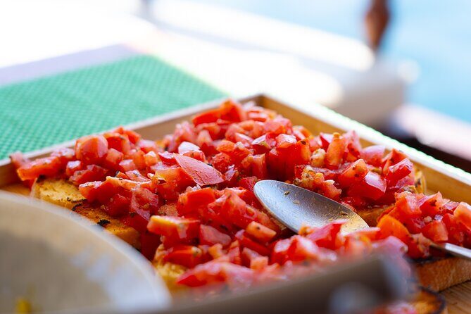 La Spezia: Cinque Terre Tour with Lunch on Board 8 hours - What Makes This Tour Stand Out