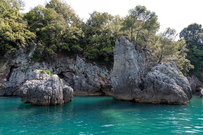 La Spezia: Cinque Terre Tour with Lunch on Board 8 hours - FAQs