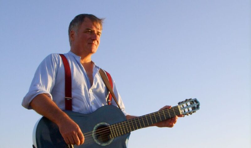 La Spezia: Guided Walking Tour with Italian-Inspired Music - The Music and Stories: What to Expect