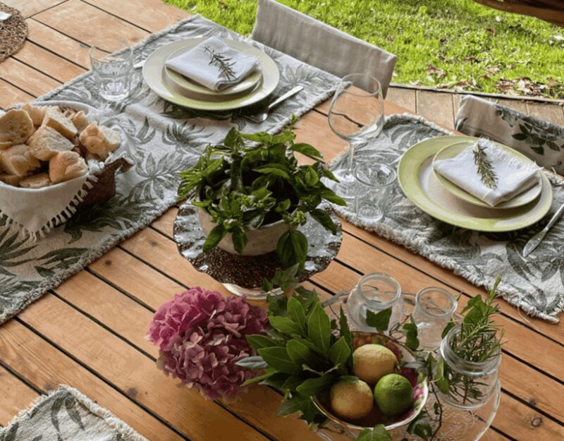 La Spezia: Home Restaurant Experience with Pool Access - An In-Depth Look at the Experience